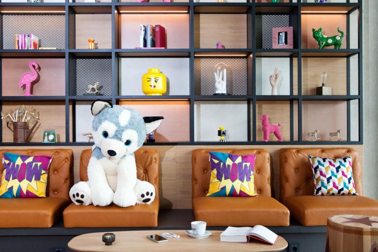 Moxy Rust Hotel Exterior photo